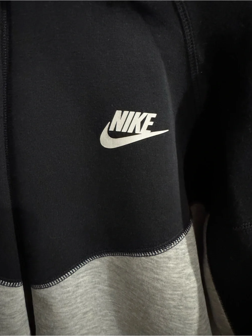 Nike Sportswear Tech Fleece Windrunner Full-Zip Hoodie Dark Grey Heather - Picture 3 of 5